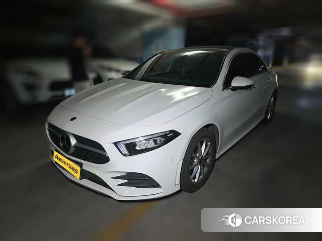Mercedes-Benz Class A 2022 Белый из Китая, фото 5