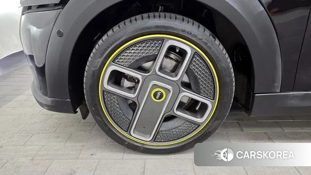 Mini Cooper Electric id 3770983 из Кореи 15