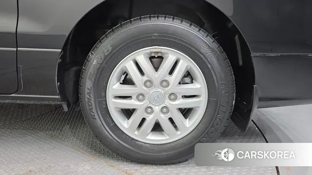 Hyundai The New Grand Starex id 3698668 из Кореи 15