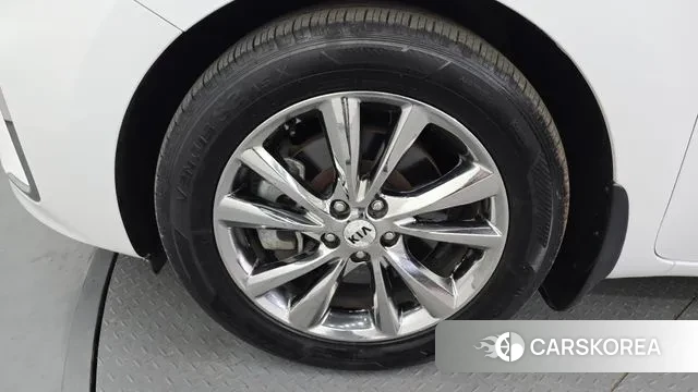 Kia The New Carnival id 3541580 из Кореи 15