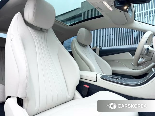 Mercedes-Benz E-class (imported) 2022 Коричневый из Китая, фото 5