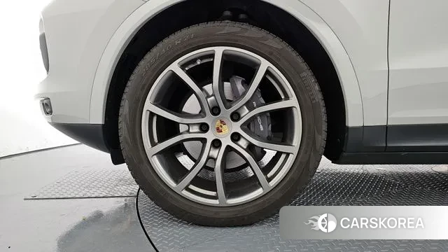 Porsche Cayenne (PO536) id 3017779 из Кореи 15