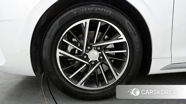 Hyundai The New Grandeur IG id 3421968 из Кореи 15