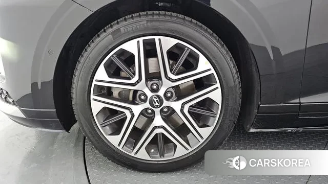 Hyundai Grandeur (GN7) id 3689642 из Кореи 15