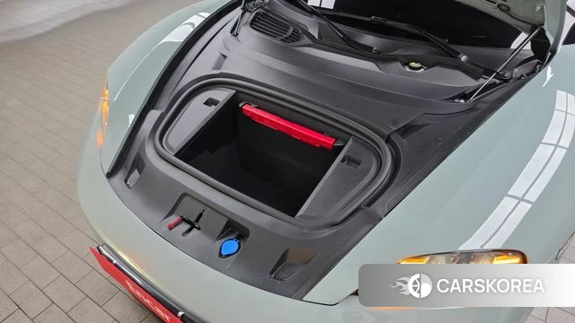 Porsche Taycan id 4584410 из Кореи 26