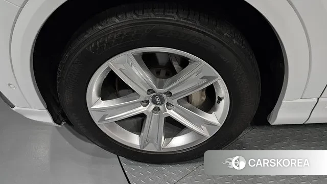 Audi Q8 (4M) id 2961225 из Кореи 15