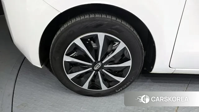 Kia The New Kia Ray id 3432367 из Кореи 15