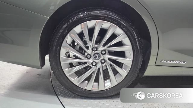 Lexus ES300h 7th generation id 4397062 из Кореи 31