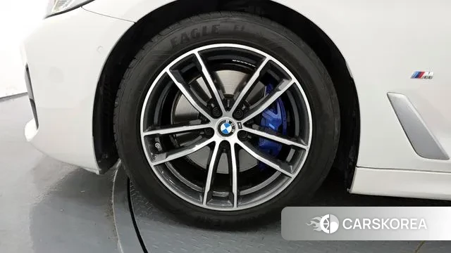 BMW 5 Series (G30) id 3012402 из Кореи 15