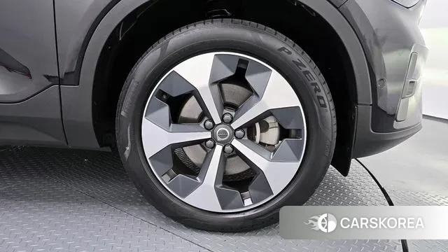 Volvo XC40 id 3745900 из Кореи 15