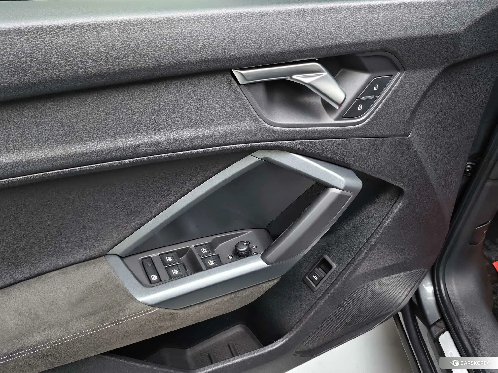 Audi Q3 Sportback id 4452033 из Китая 17