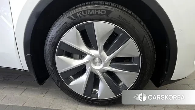 Tesla Model Y id 3323643 из Кореи 15