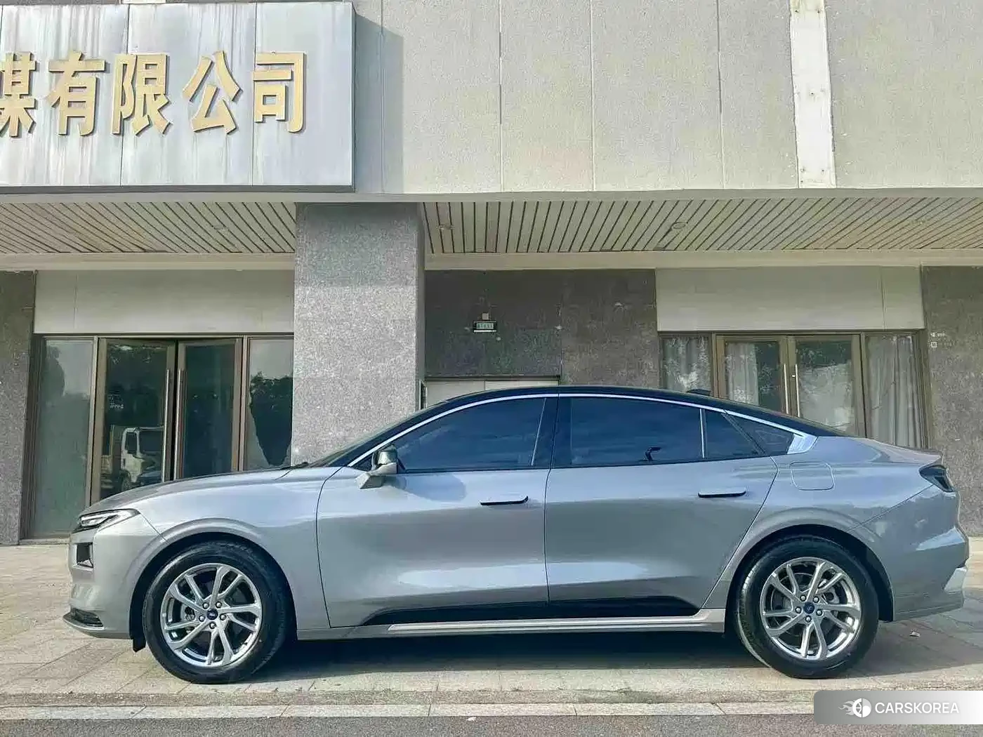 Ford Mondeo 2024 Silver/gray из Китая, фото 5