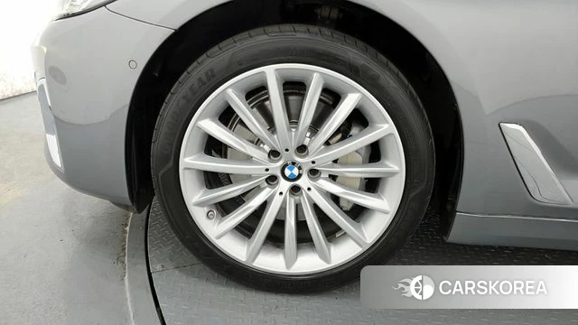 BMW 5 Series (G30) id 3964029 из Кореи 15