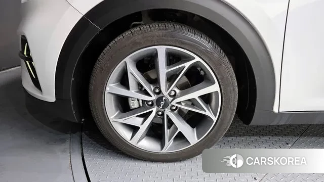 Kia The New Niro id 3702240 из Кореи 15