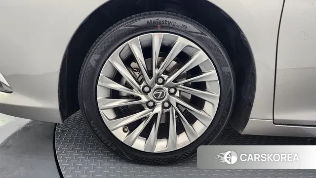 Lexus ES300h 7th generation id 3367514 из Кореи 15