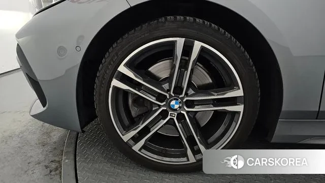 BMW 1 Series (F40) id 3752478 из Кореи 14