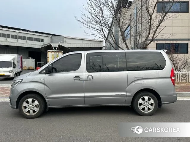 Hyundai The New Grand Starex 2019 Серебристо-серый из Кореи, фото 5