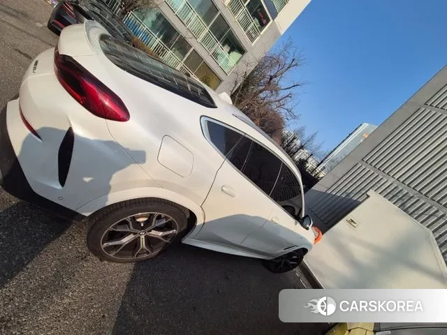 BMW X6 (G06) 2021 Белый из Кореи, фото 5