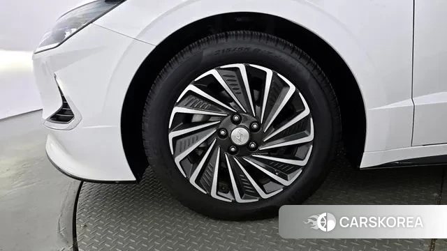 Hyundai Sonata Hybrid (DN8) id 3269986 из Кореи 15