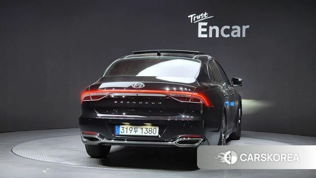 Hyundai The New Grandeur IG id 4397103 из Кореи 26