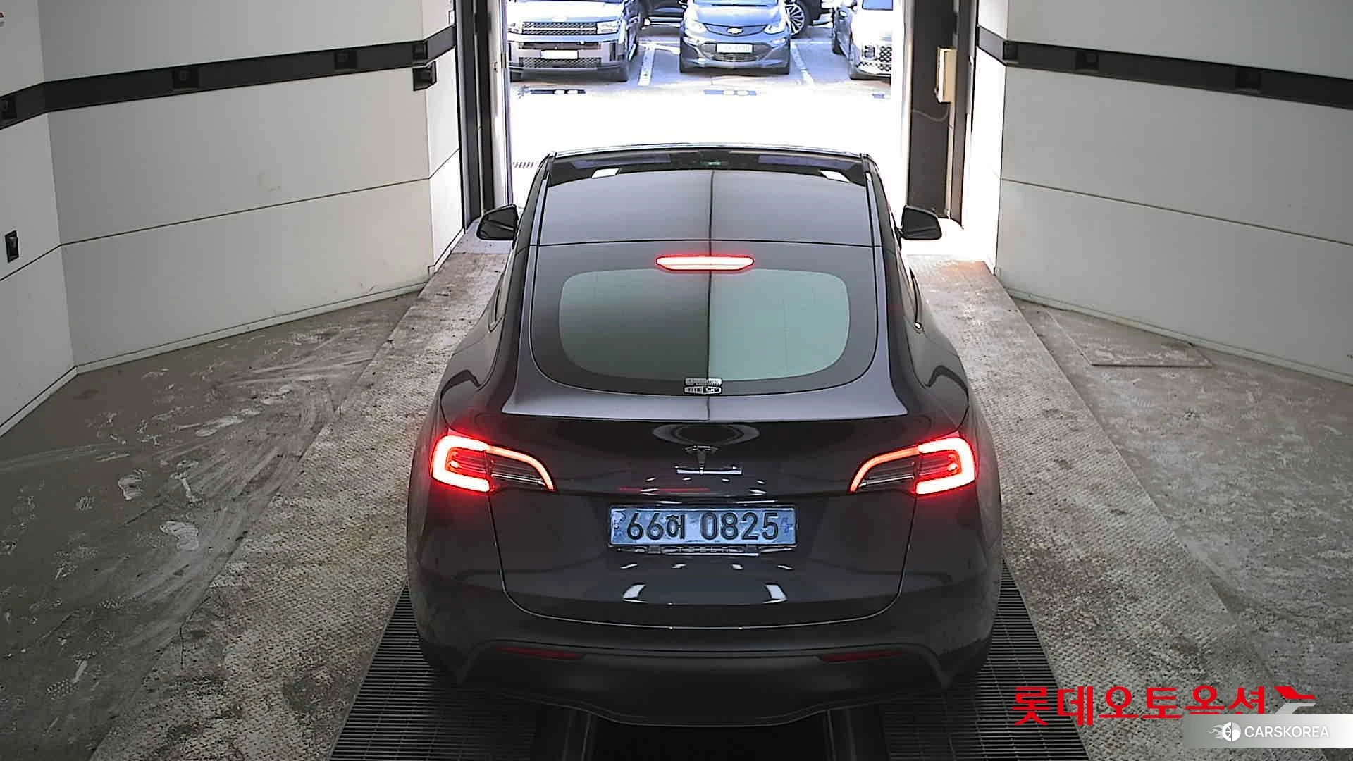 Tesla Model Y RWD id 3882118 из Кореи 32