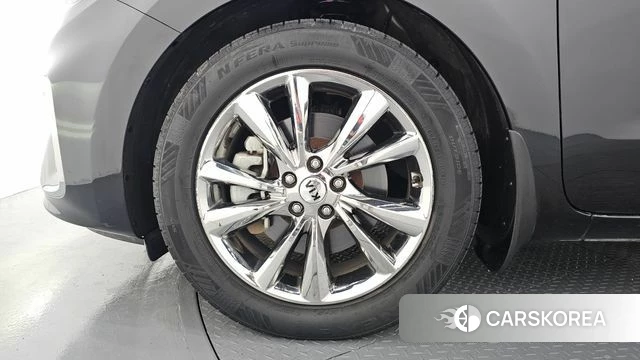 Kia The New Carnival id 4568732 из Кореи 15