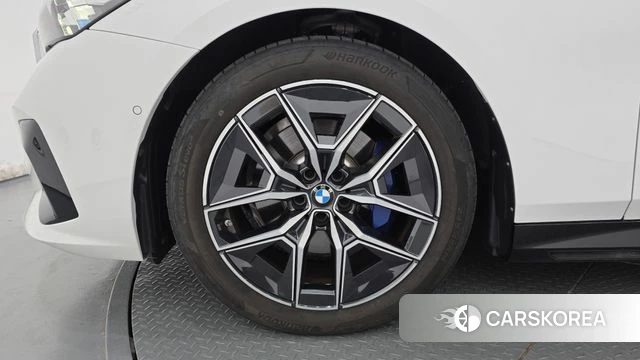 BMW 5 Series (G60) id 4681566 из Кореи 15