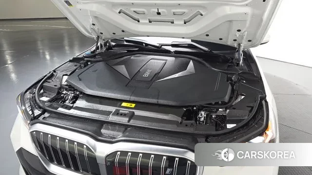 BMW i5 (G60) id 3446930 из Кореи 15