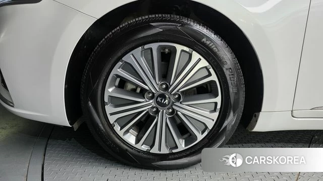 Kia All New K7 Hybrid id 4873180 из Кореи 35