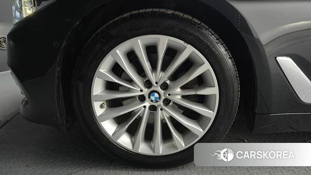 BMW 5 Series (G30) id 3894150 из Кореи 15