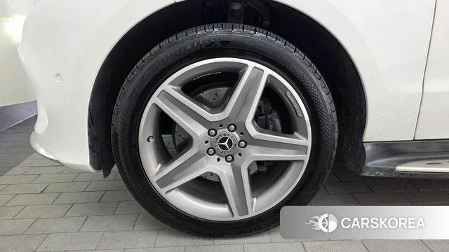 Mercedes-Benz GLE - Class W166 id 4703446 из Кореи 15
