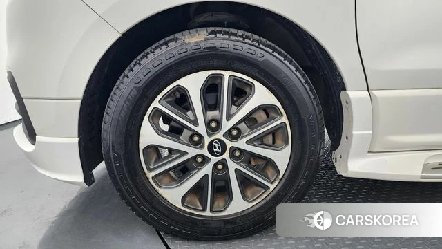 Hyundai The New Grand Starex id 4496831 из Кореи 29