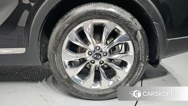 Kia The New Sorento id 3713948 из Кореи 15