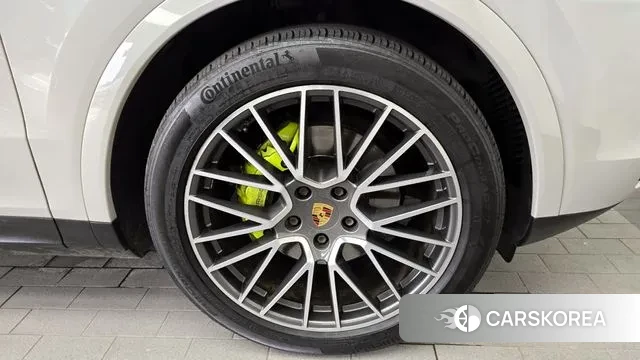 Porsche Cayenne (PO536) id 2901675 из Кореи 15