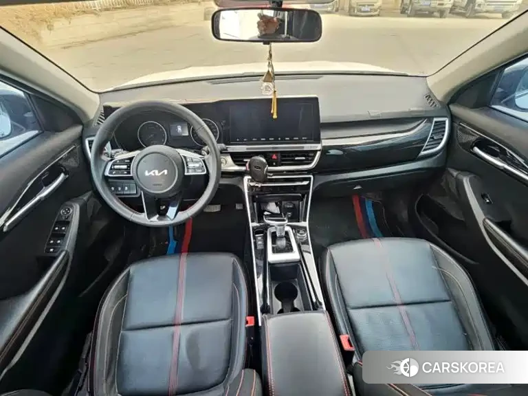 Kia KX3 2022 Белый из Китая, фото 5