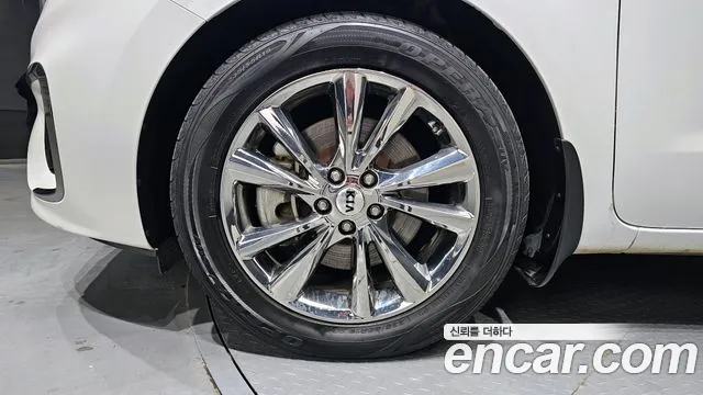 Kia The New Carnival id 2713217 из Кореи 15