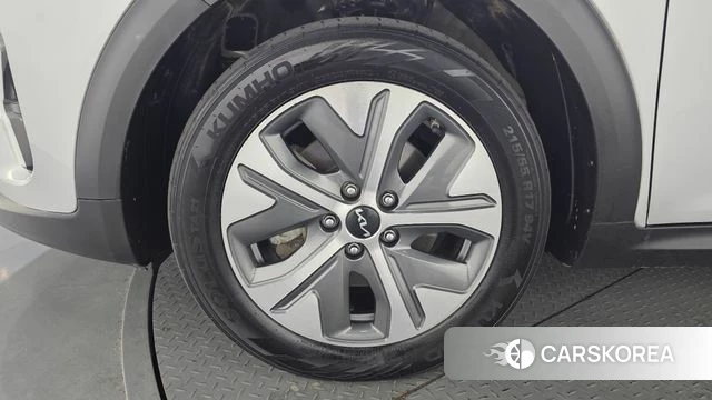 Kia Niro Plus id 4774617 из Кореи 15