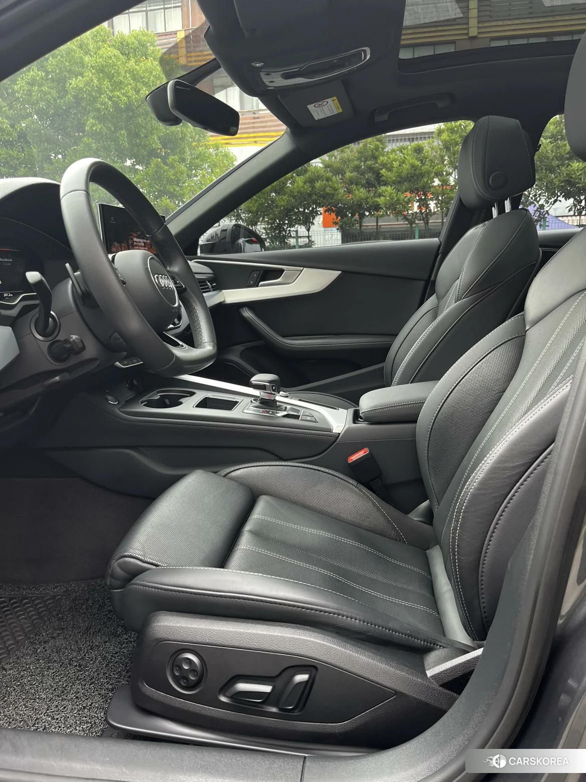 Audi A4L id 4485308 из Китая 13