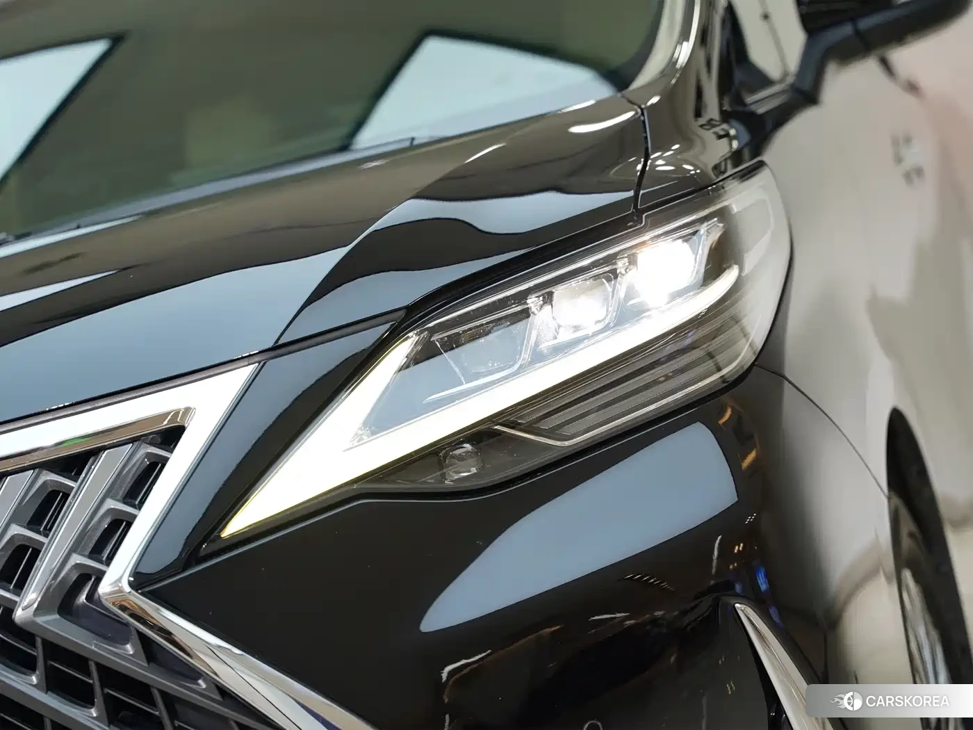 Lexus LM id 4559795 из Китая 17
