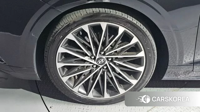 Hyundai Grandeur (GN7) id 4475215 из Кореи 15