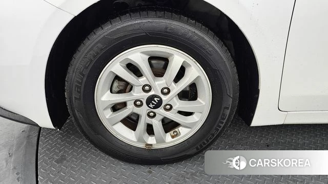 Kia Come New K3 id 3861368 из Кореи 15