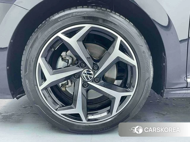 Volkswagen Passat id 4277029 из Китая 10