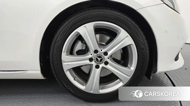 Mercedes-Benz E-Class W213 id 3808429 из Кореи 15
