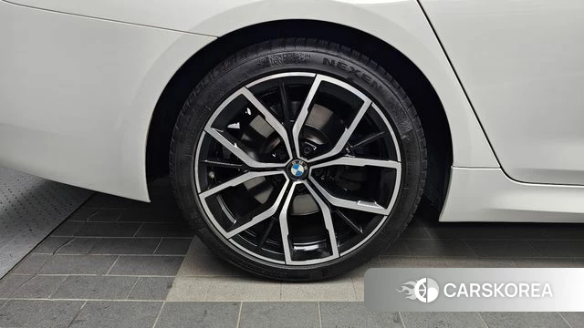 BMW 5 Series (G30) id 4636216 из Кореи 27