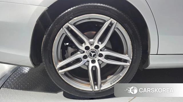 Mercedes-Benz E-Class W213 id 4658224 из Кореи 31