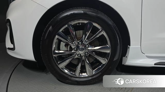 Kia The New Carnival id 4563141 из Кореи 15