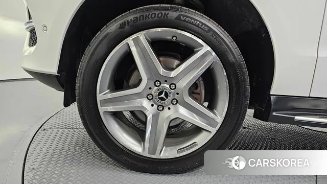 Mercedes-Benz GLE - Class W166 id 4520657 из Кореи 15