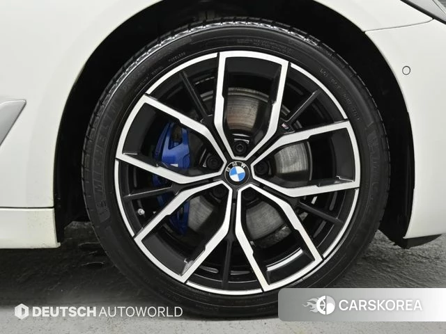 BMW 5 Series (G30) id 4899621 из Кореи 15
