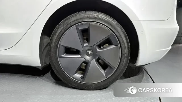 Tesla Model 3 id 3053639 из Кореи 15